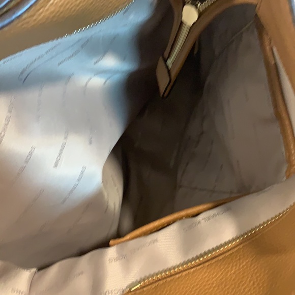 Michael Kors Purse - Picture 6 of 8